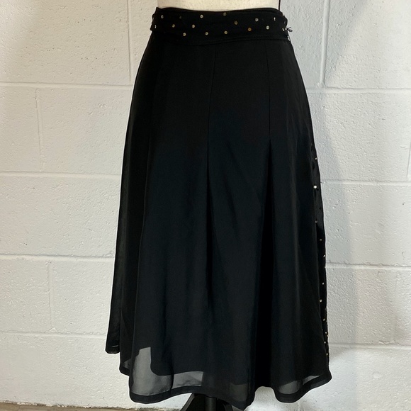 Rampage Clothing Company Black Skirt with Gold Sequins - Picture 4 of 9